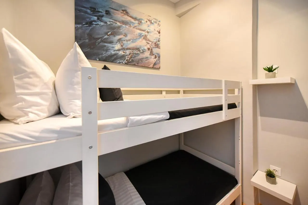 Apartment Ideal Home - Spacious & Modern Accommodation Near Unirii Square Bucharest