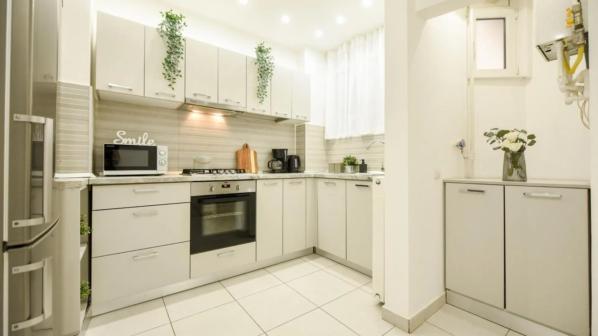Appartamento Ideal Home - Spacious & Modern Accommodation Near Unirii Square Bucarest