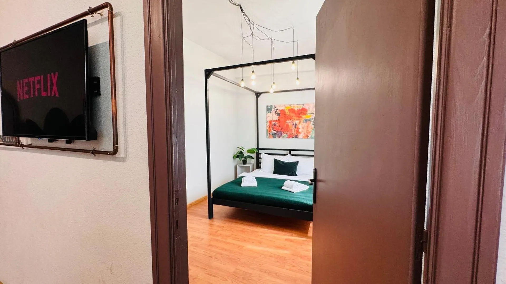 Ideal Home - Spacious & Modern Accommodation Near Unirii Square Bucharest
