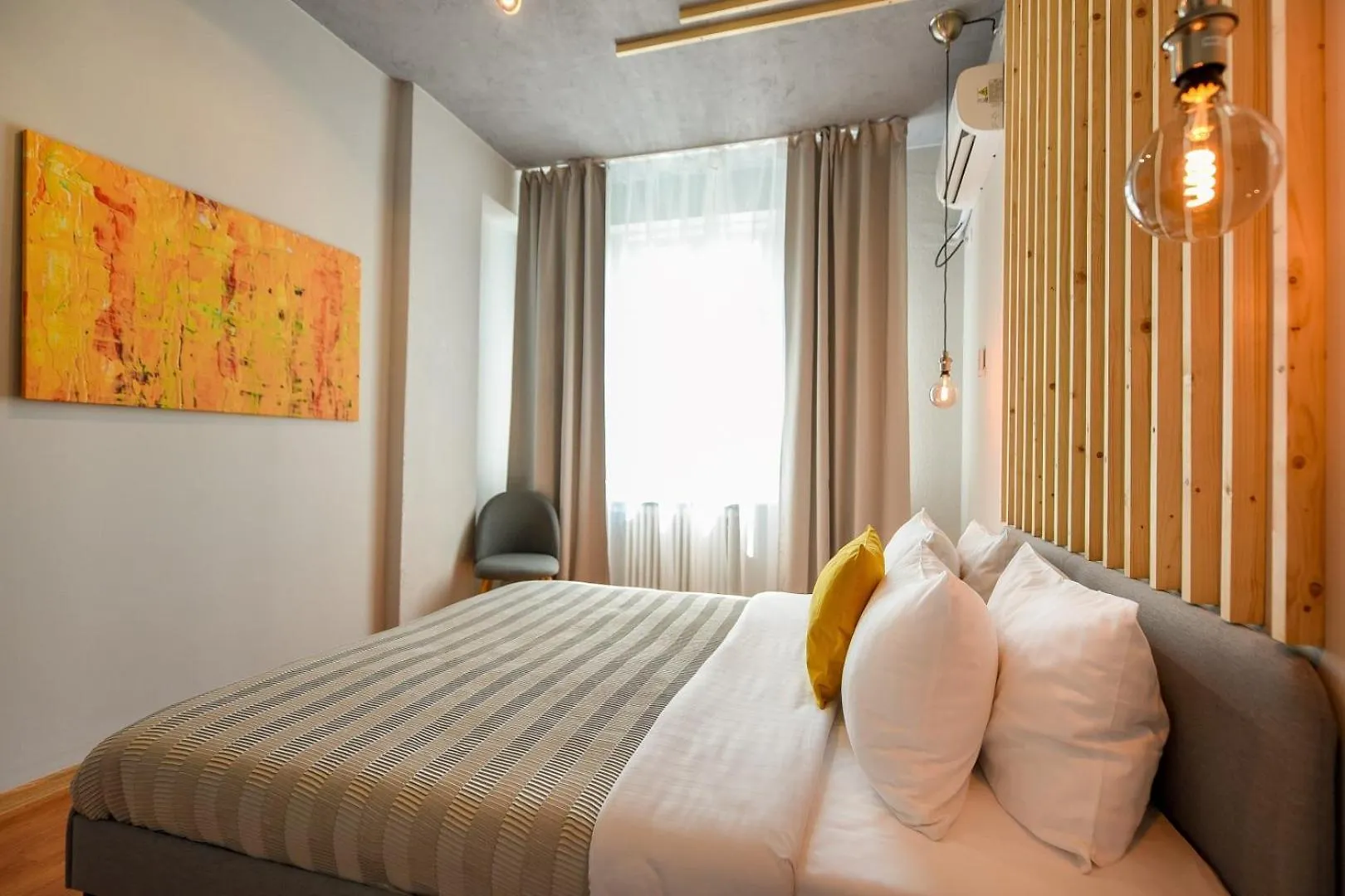 Ideal Home - Spacious & Modern Accommodation Near Unirii Square Bucharest 0*,  Romania