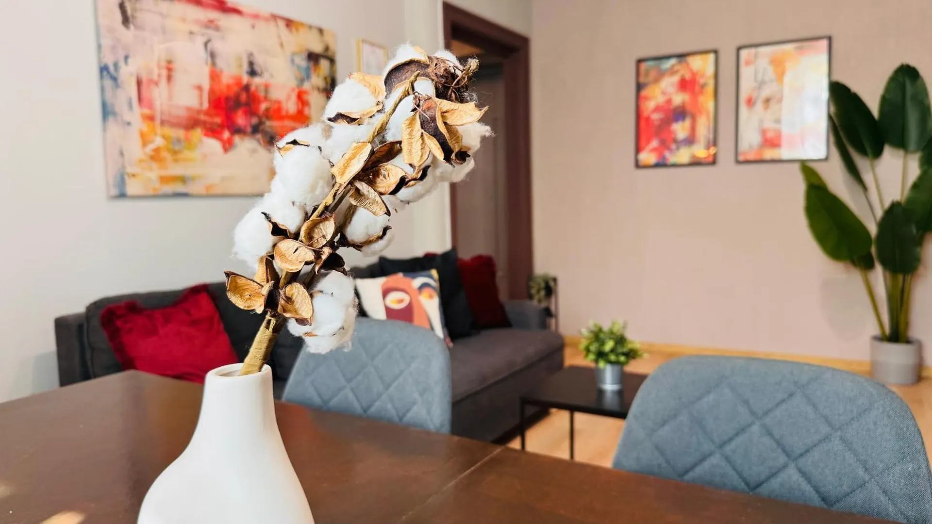 Διαμέρισμα Ideal Home - Spacious & Modern Accommodation Near Unirii Square Βουκουρέστι Ρουμανία