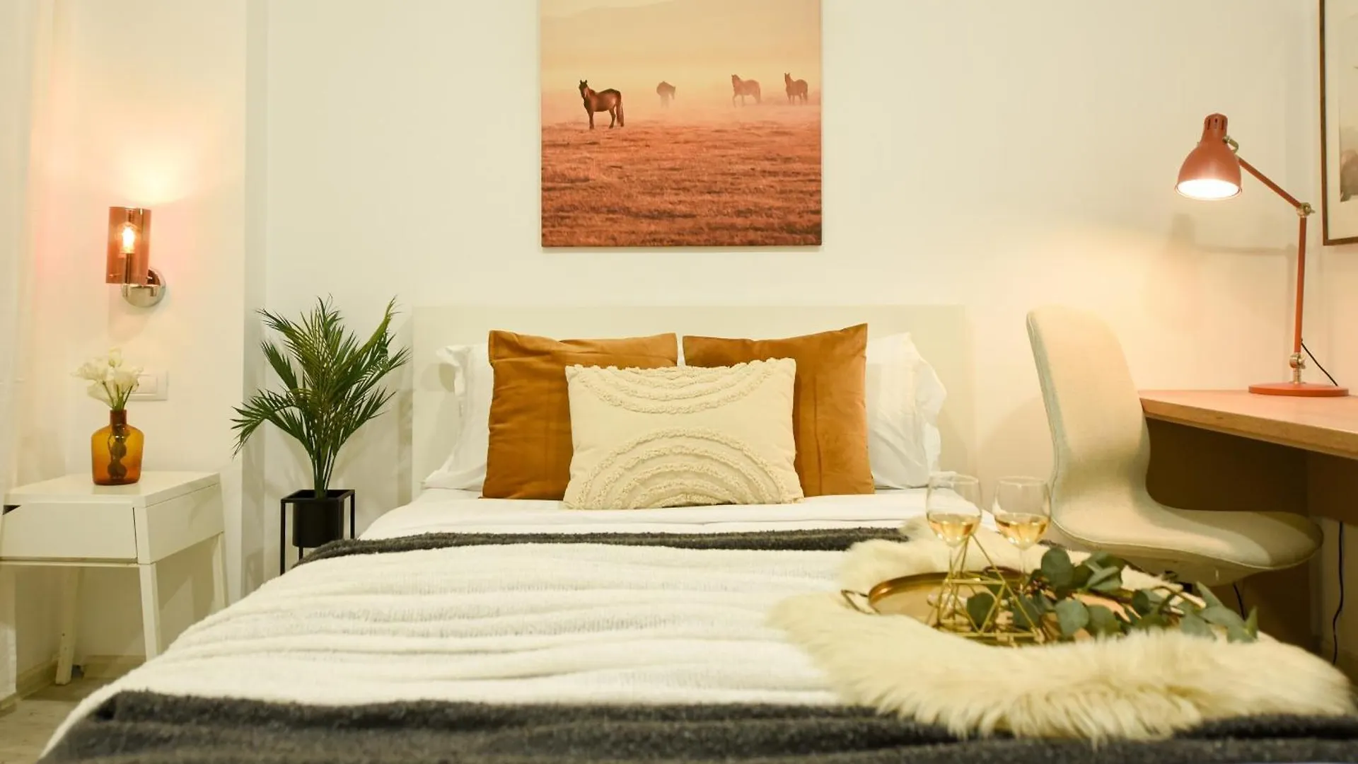 Apartment Ideal Home - Spacious & Modern Accommodation Near Unirii Square Bucharest Romania