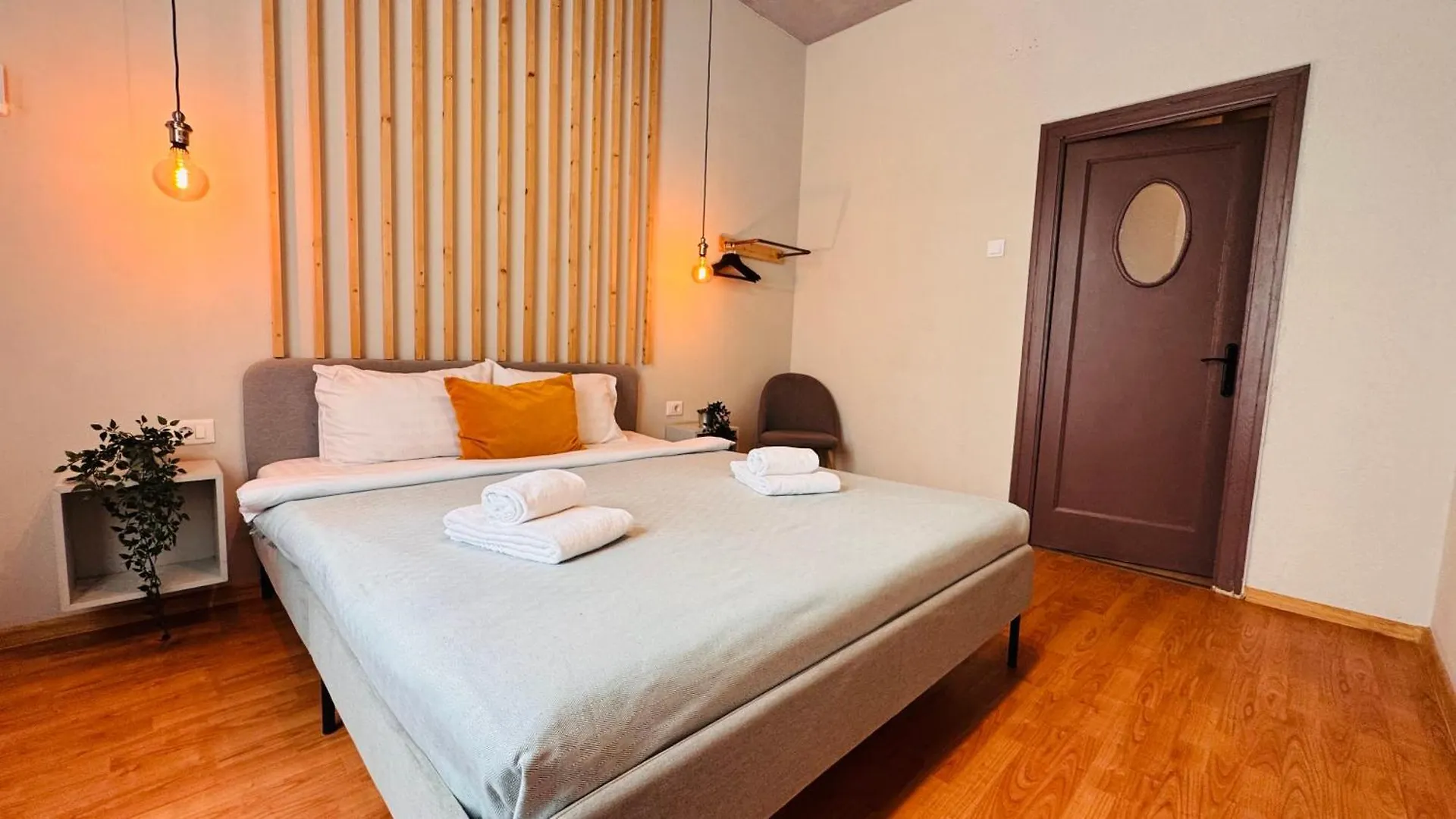 Ideal Home - Spacious & Modern Accommodation Near Unirii Square Bucharest