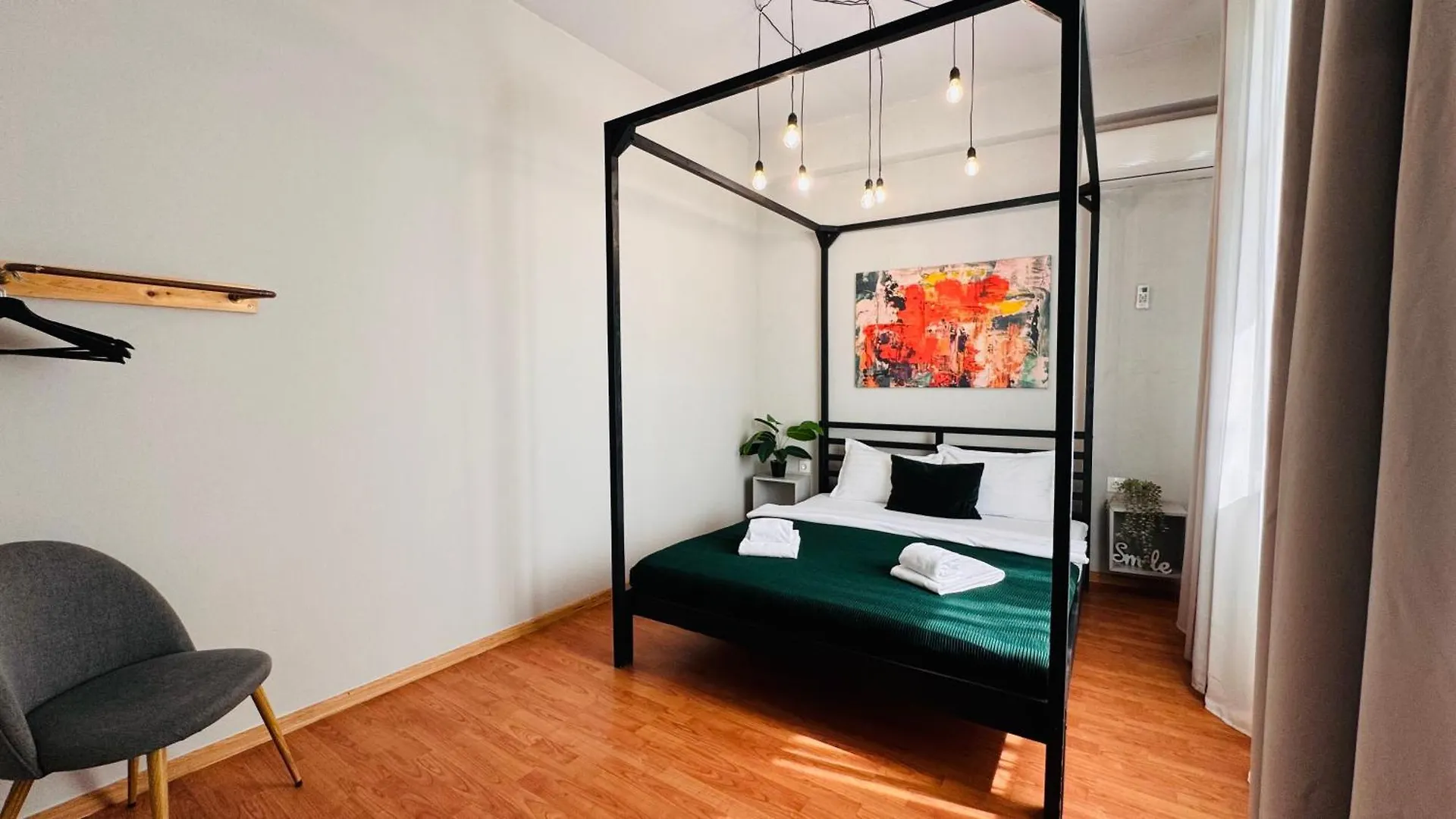 Ideal Home - Spacious & Modern Accommodation Near Unirii Square Bucharest 0*,  Romania
